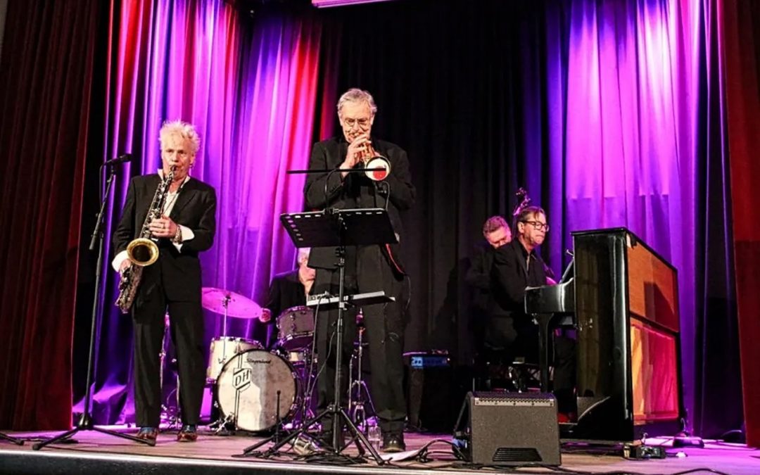 Op zondag 22 december om 14.00 uur een concert in Café De Amer van Boris van der Lek & The JazzFluencers.